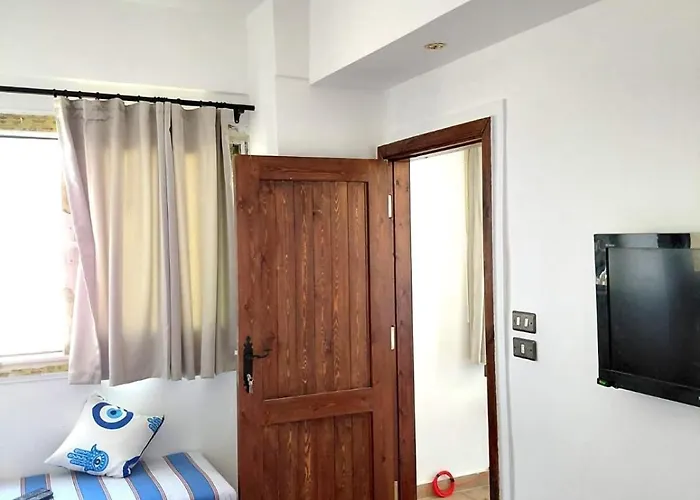 Mountain And Sea View Apartment